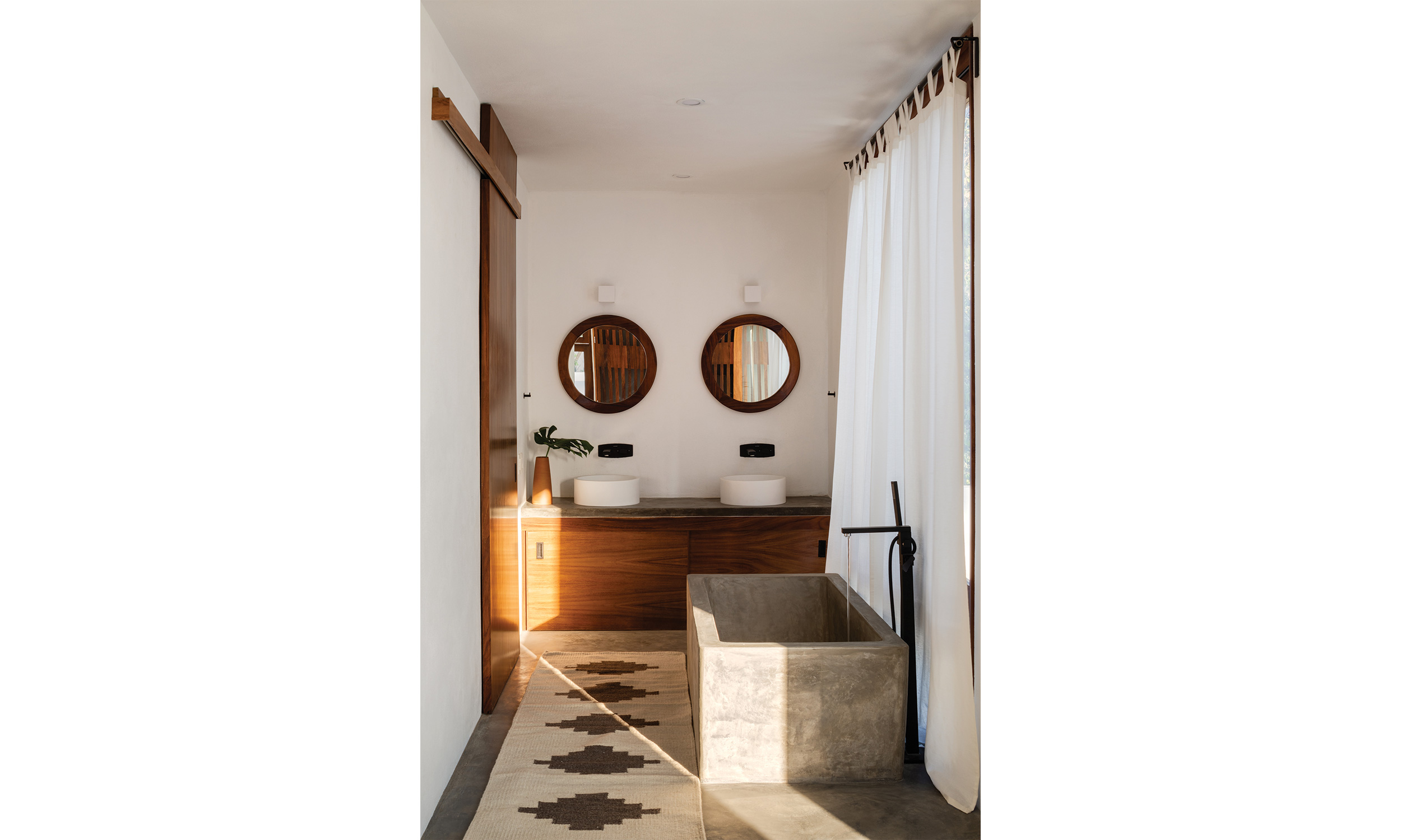 main_office_linda_theresia_rafaél_gamo_893_bath
