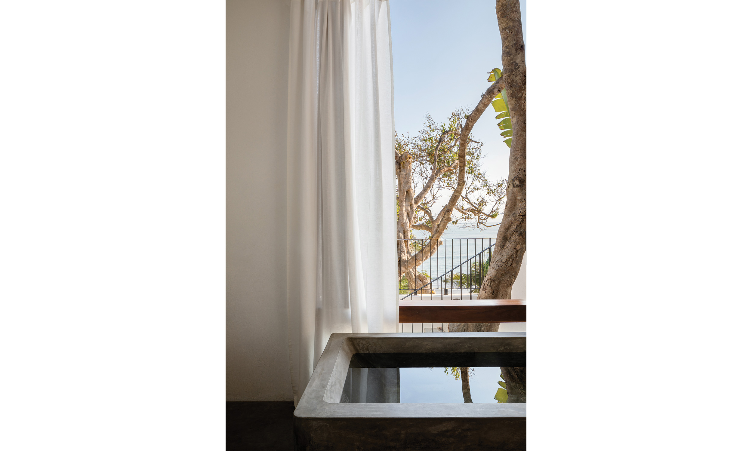main_office_linda_theresia_rafaél_gamo_939_bath_view