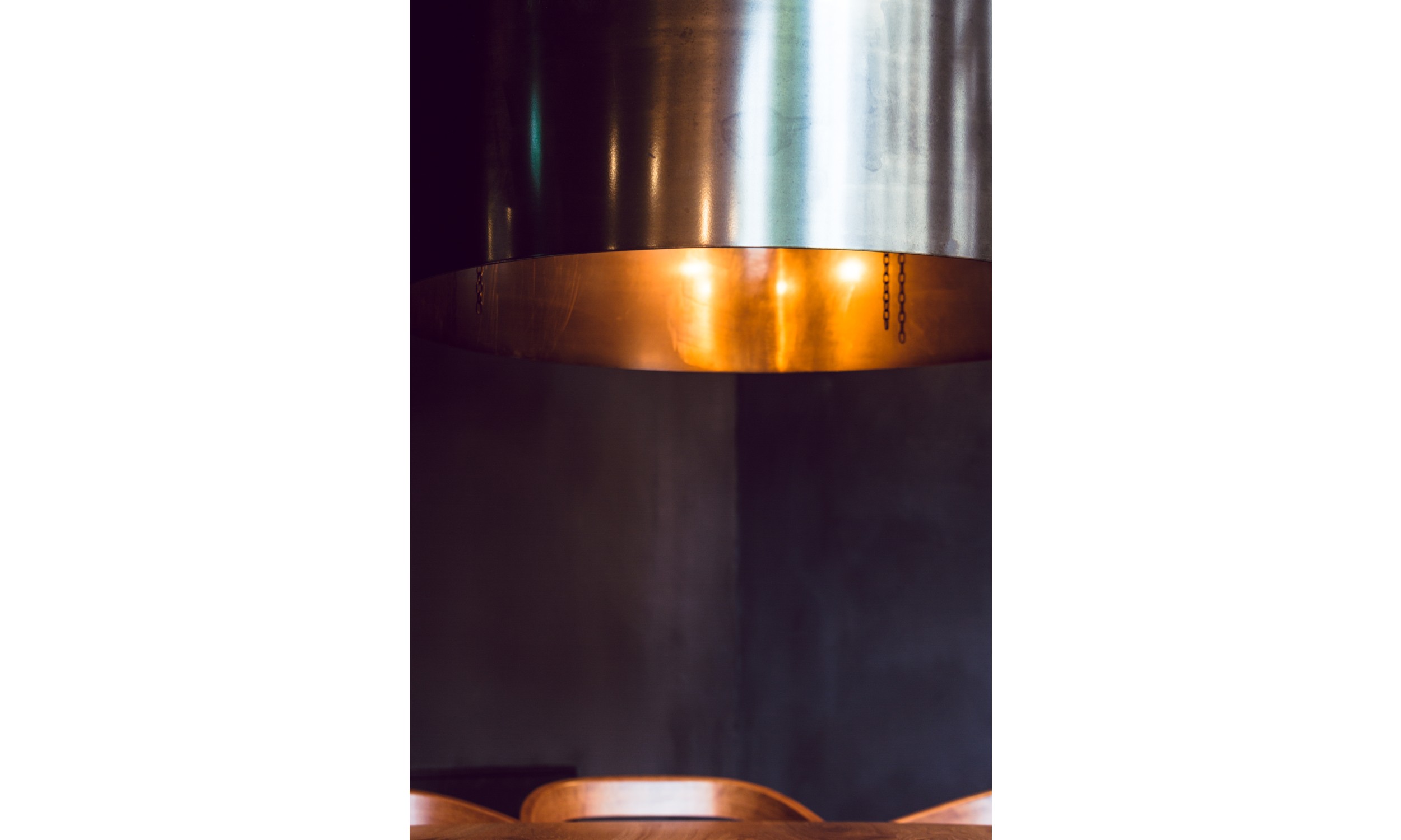 main_office_made_in_china_3049_lamp_detail