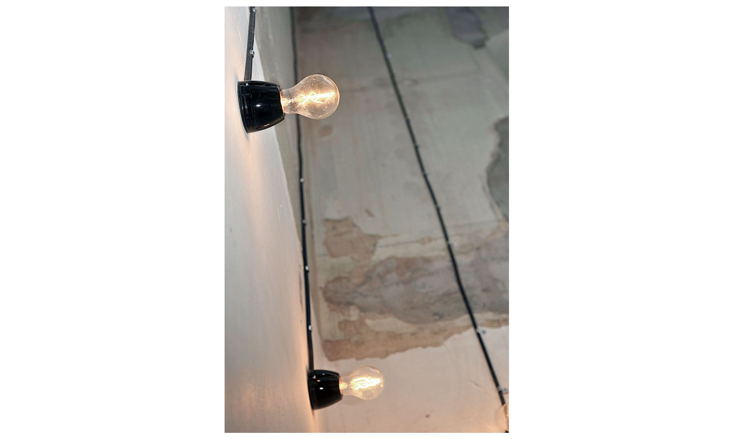 main_office_olssons_vin_0956_wall_lamps