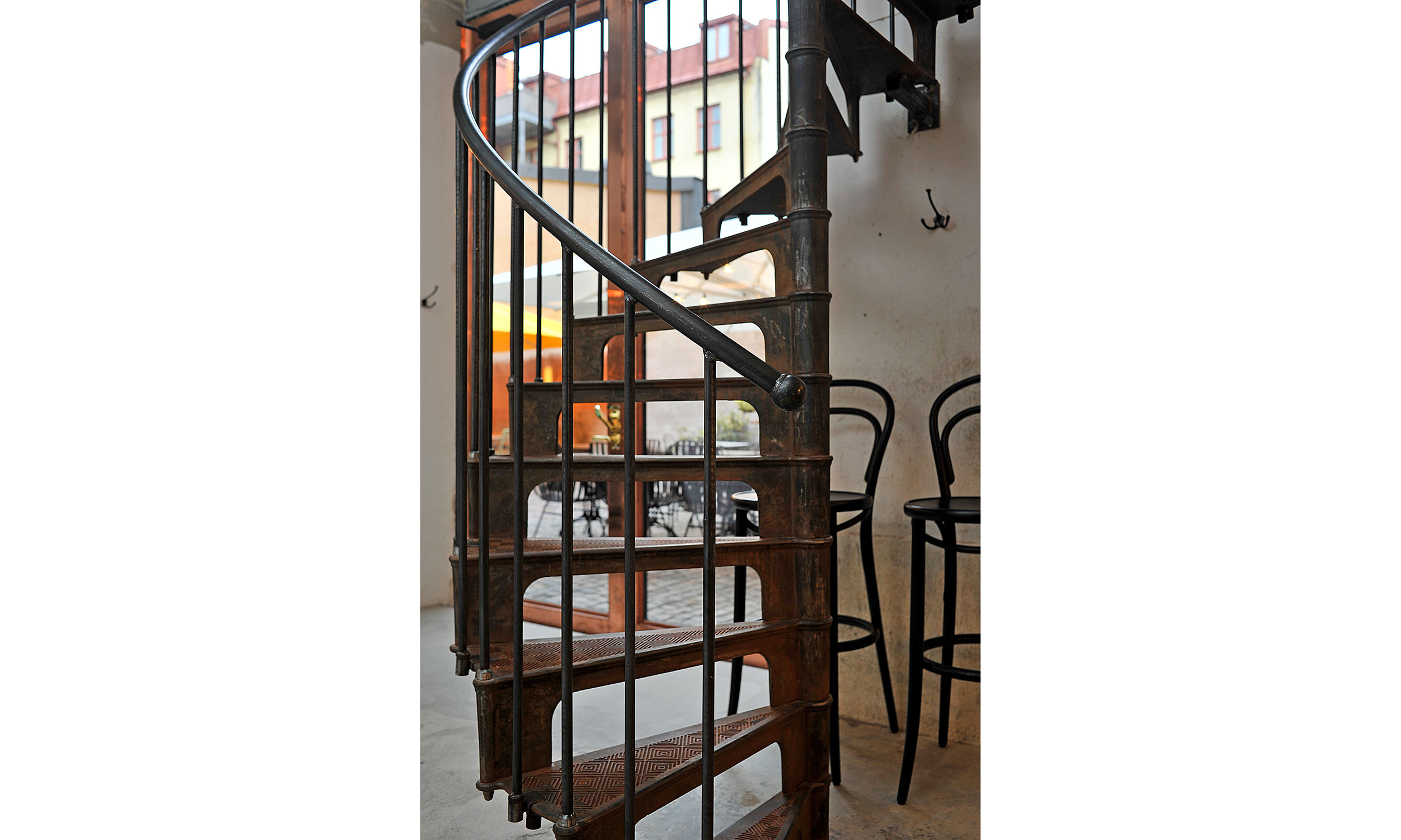 main_office_olssons_vin_dsc0943_stair