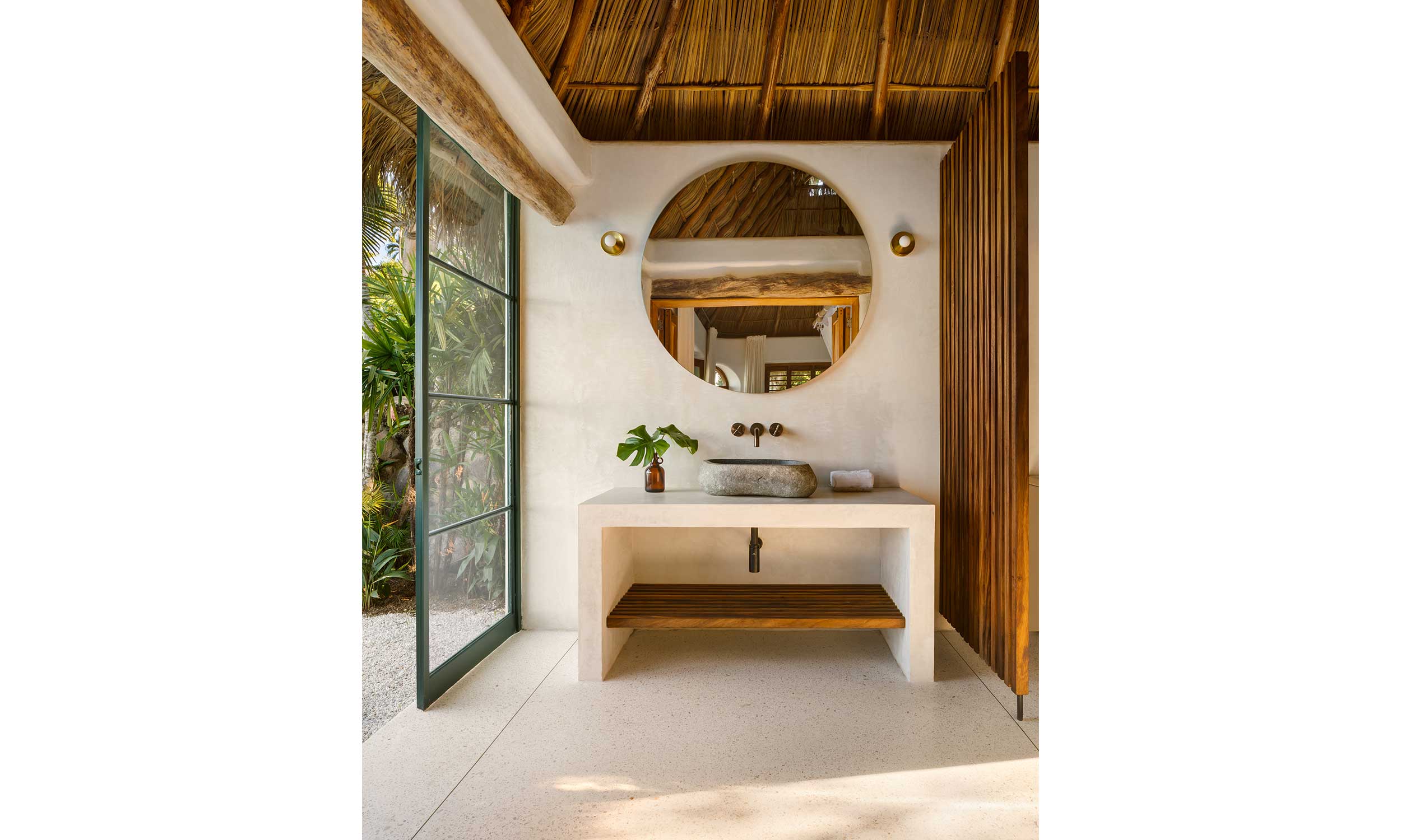 main_office_villa_pelicanos_interior_01
