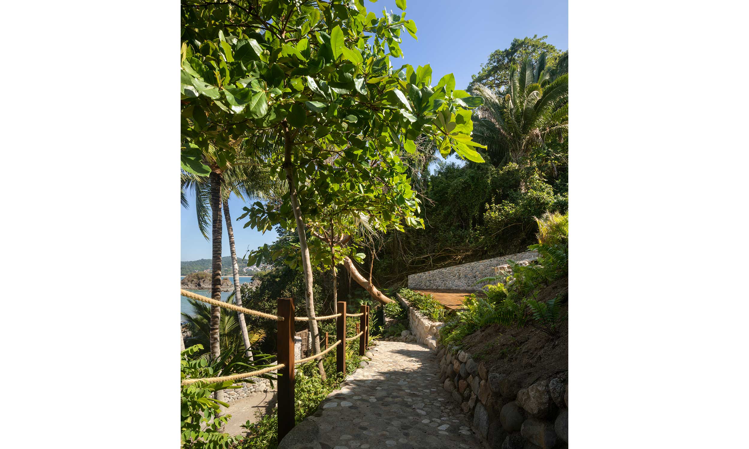 main_office_villa_pelicanos_platform_03